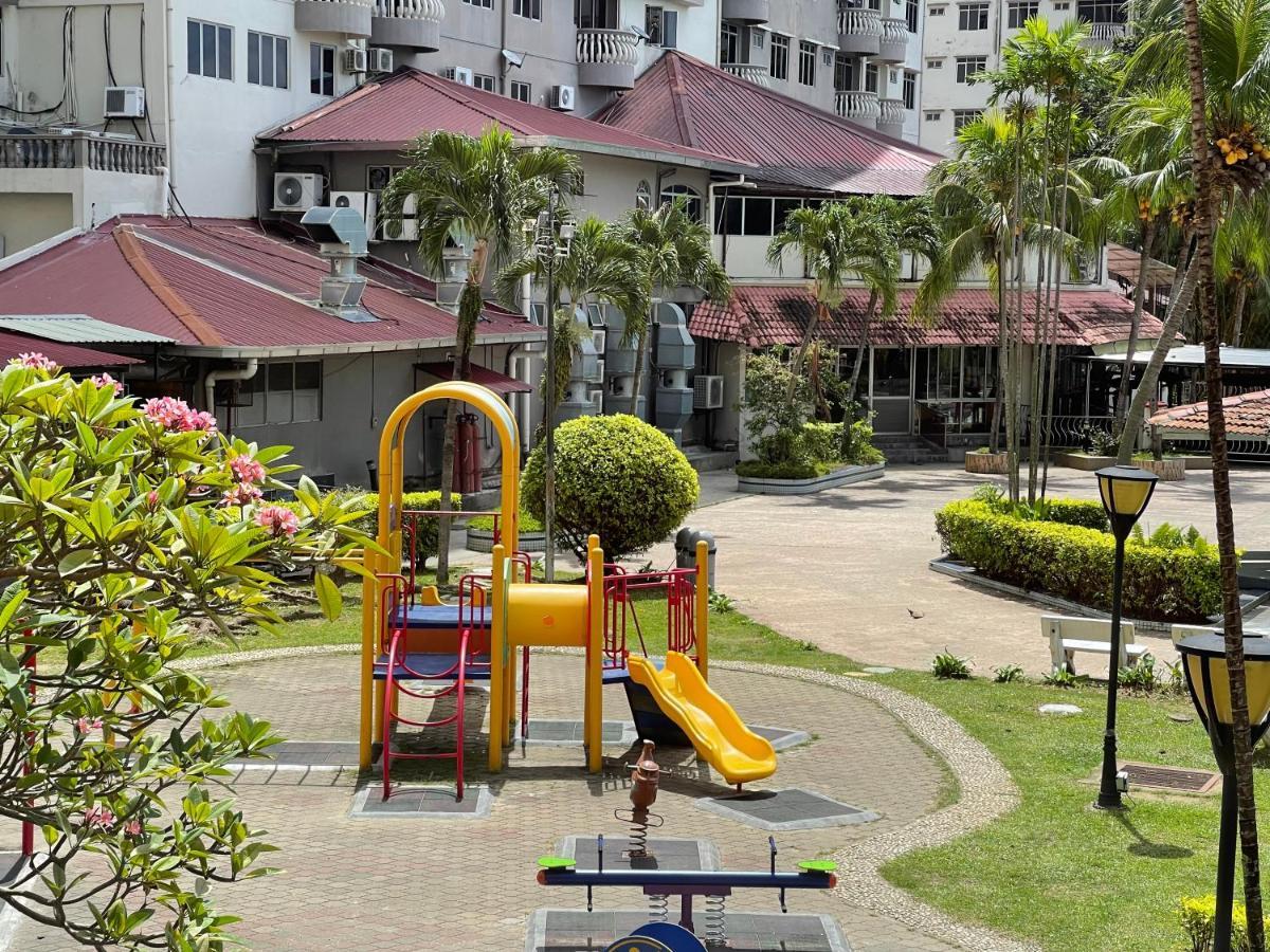 Private,Glory Beach Resort Port Dickson-Negeri Sembilan Екстериор снимка
